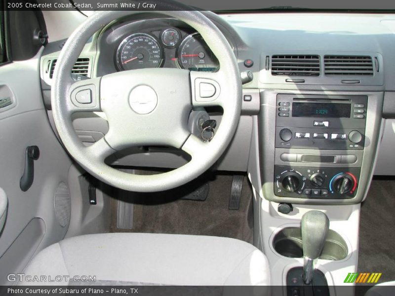 Summit White / Gray 2005 Chevrolet Cobalt Sedan