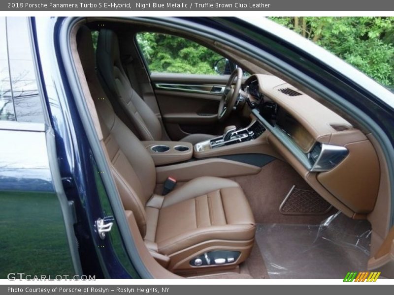 Front Seat of 2018 Panamera Turbo S E-Hybrid