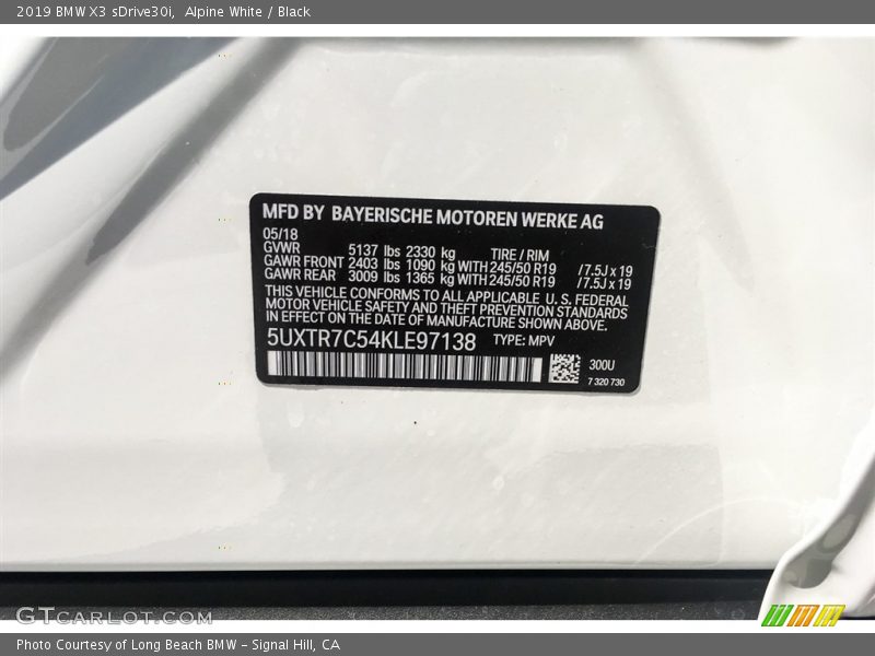 Alpine White / Black 2019 BMW X3 sDrive30i