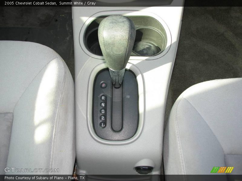Summit White / Gray 2005 Chevrolet Cobalt Sedan