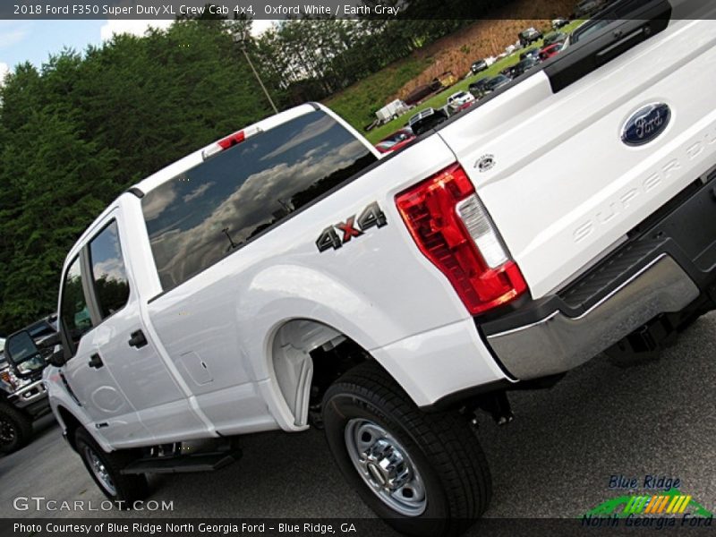 Oxford White / Earth Gray 2018 Ford F350 Super Duty XL Crew Cab 4x4