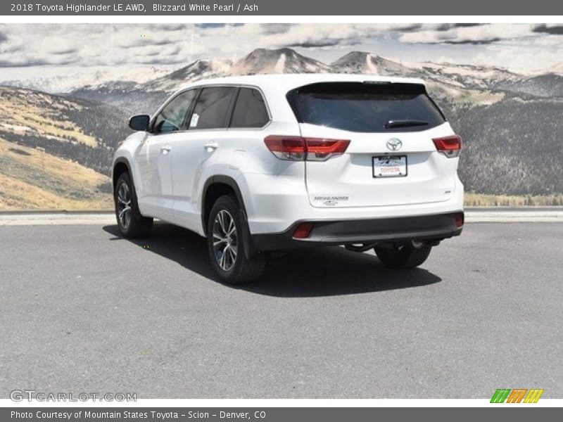 Blizzard White Pearl / Ash 2018 Toyota Highlander LE AWD