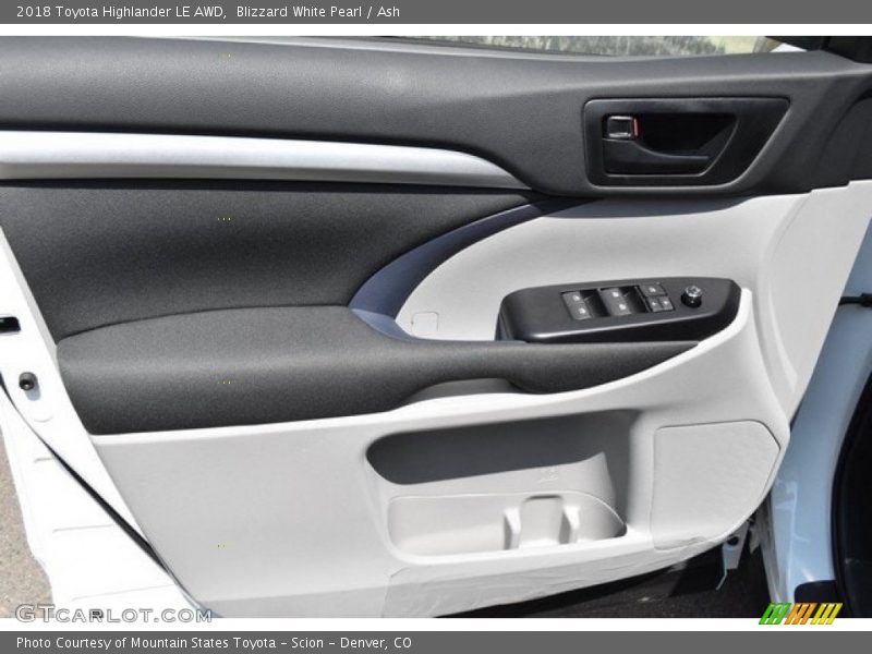 Blizzard White Pearl / Ash 2018 Toyota Highlander LE AWD