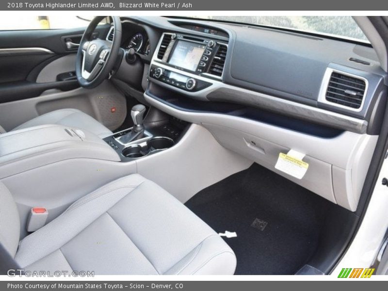 Blizzard White Pearl / Ash 2018 Toyota Highlander Limited AWD