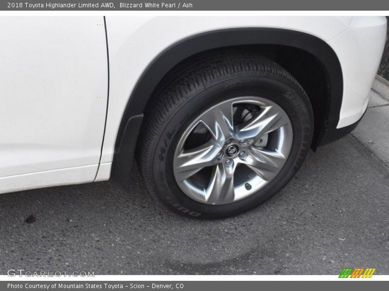 Blizzard White Pearl / Ash 2018 Toyota Highlander Limited AWD