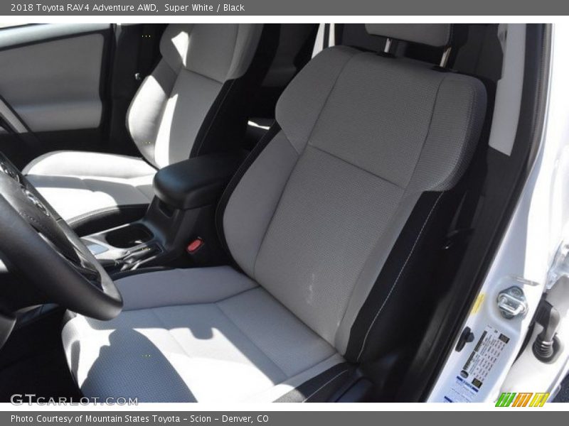 Super White / Black 2018 Toyota RAV4 Adventure AWD
