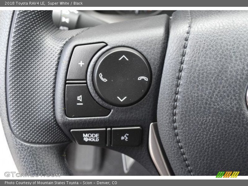 Super White / Black 2018 Toyota RAV4 LE