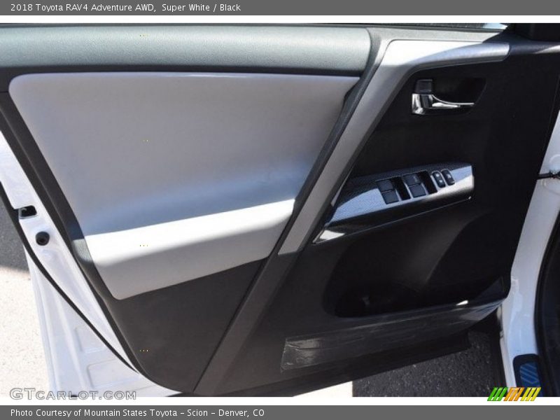 Super White / Black 2018 Toyota RAV4 Adventure AWD