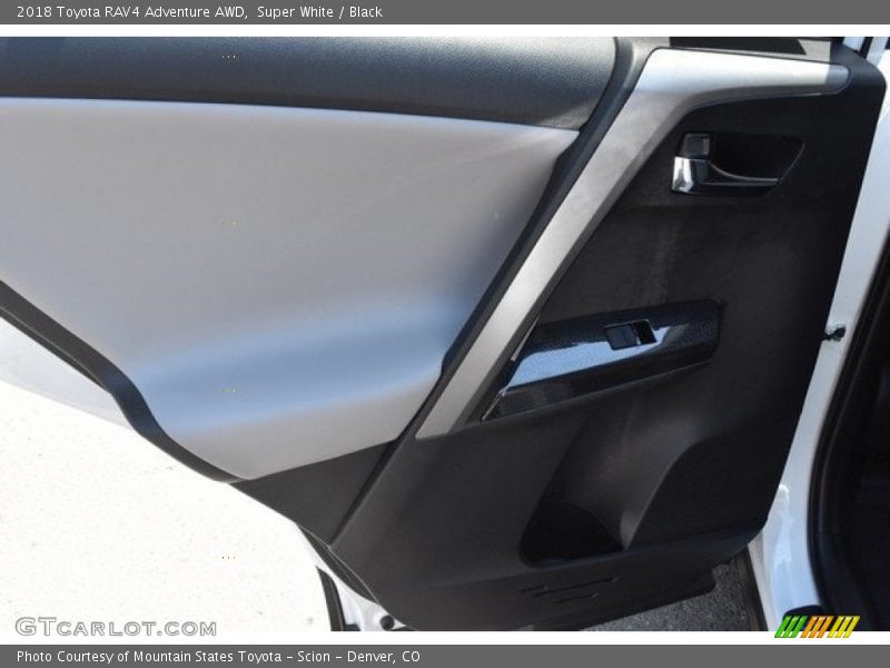 Super White / Black 2018 Toyota RAV4 Adventure AWD