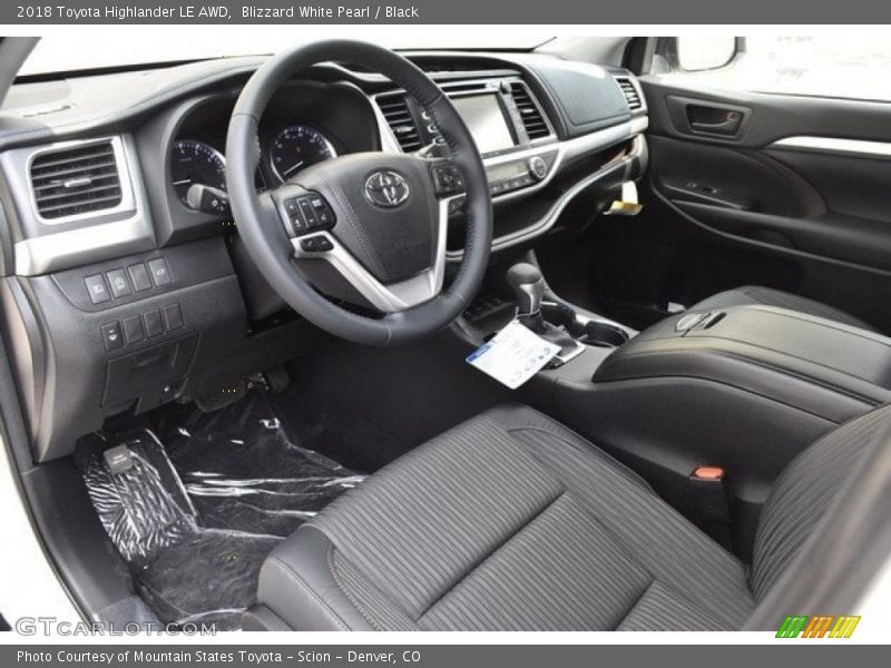 Blizzard White Pearl / Black 2018 Toyota Highlander LE AWD