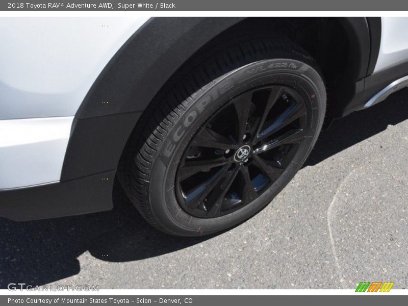 Super White / Black 2018 Toyota RAV4 Adventure AWD