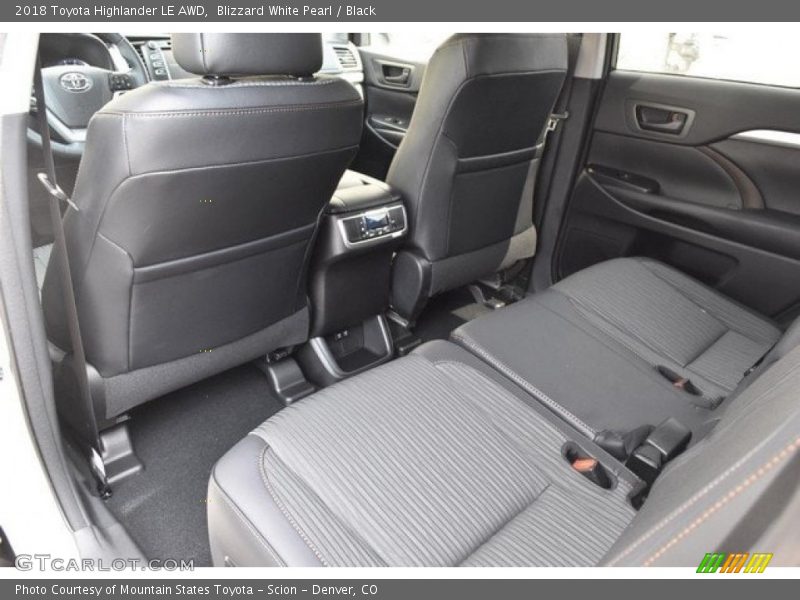 Blizzard White Pearl / Black 2018 Toyota Highlander LE AWD