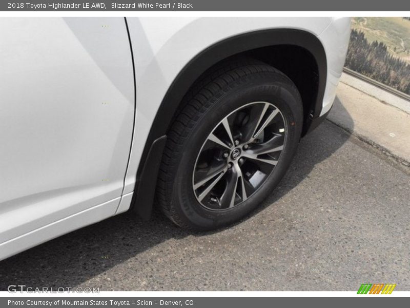 Blizzard White Pearl / Black 2018 Toyota Highlander LE AWD