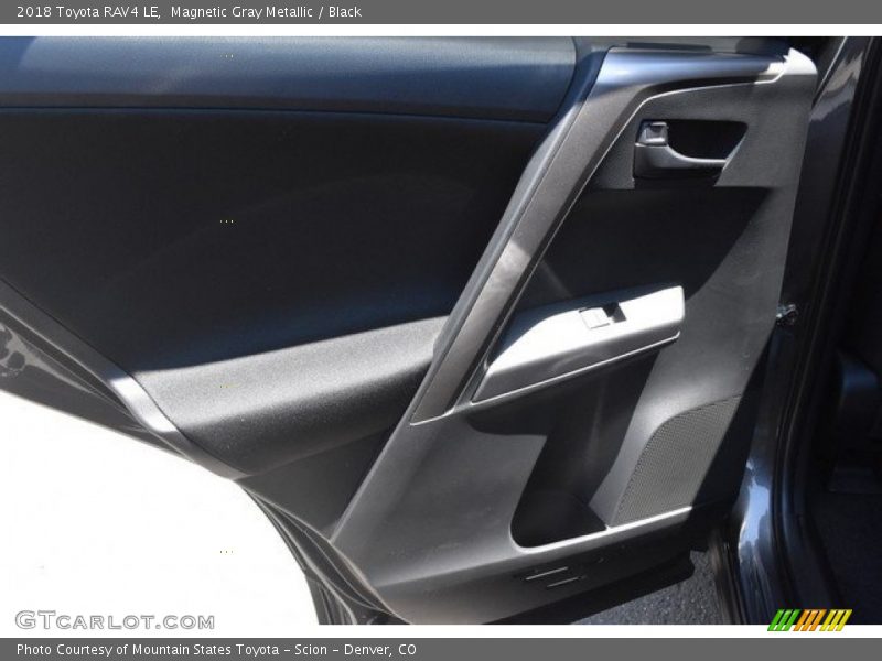 Magnetic Gray Metallic / Black 2018 Toyota RAV4 LE