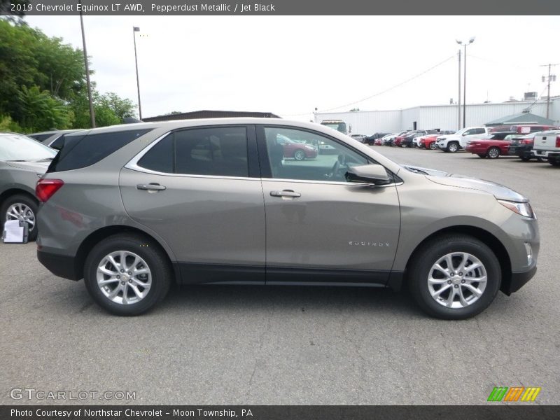 Pepperdust Metallic / Jet Black 2019 Chevrolet Equinox LT AWD