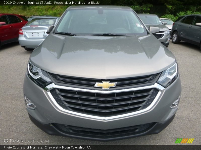 Pepperdust Metallic / Jet Black 2019 Chevrolet Equinox LT AWD