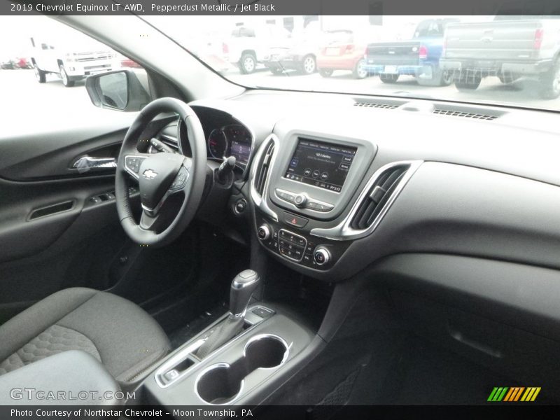 Pepperdust Metallic / Jet Black 2019 Chevrolet Equinox LT AWD