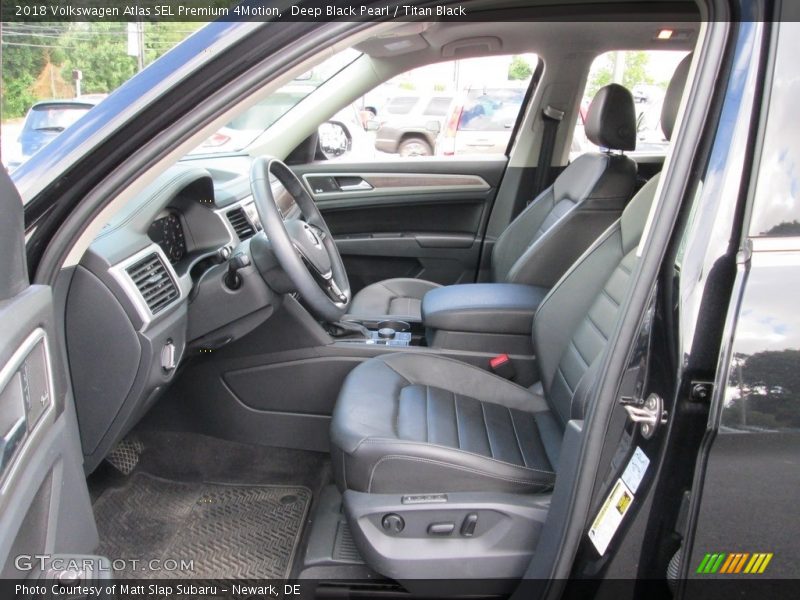  2018 Atlas SEL Premium 4Motion Titan Black Interior
