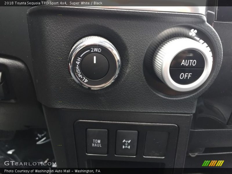 Super White / Black 2018 Toyota Sequoia TRD Sport 4x4