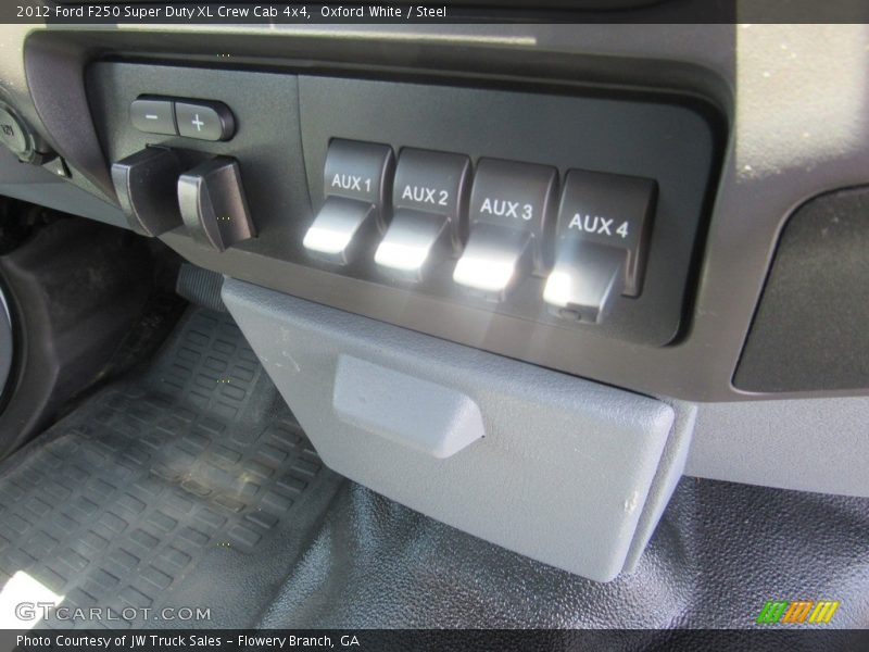 Oxford White / Steel 2012 Ford F250 Super Duty XL Crew Cab 4x4