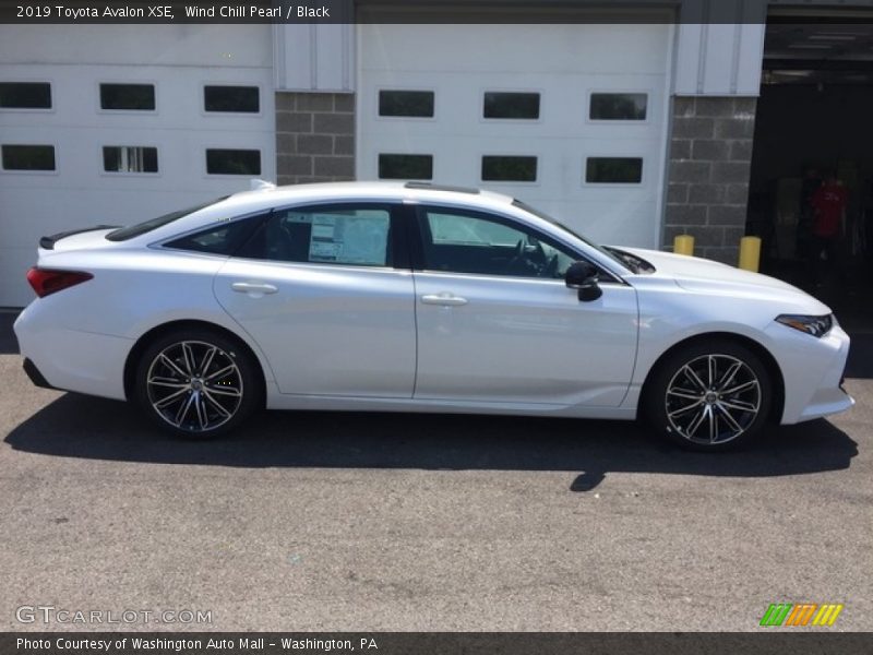 Wind Chill Pearl / Black 2019 Toyota Avalon XSE