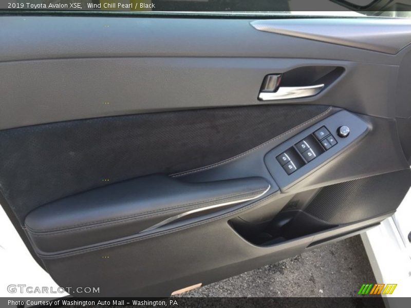 Wind Chill Pearl / Black 2019 Toyota Avalon XSE