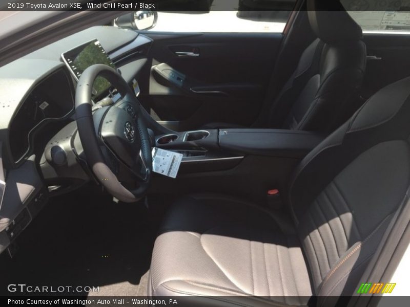 Wind Chill Pearl / Black 2019 Toyota Avalon XSE