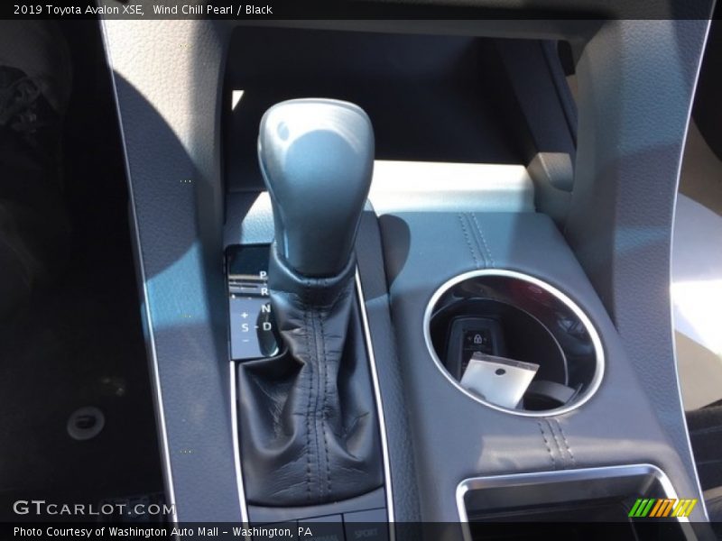 Wind Chill Pearl / Black 2019 Toyota Avalon XSE