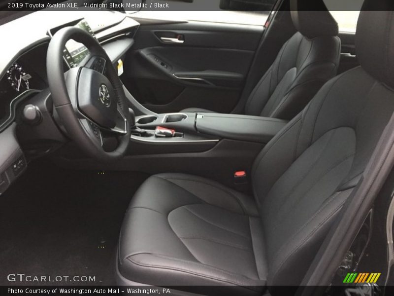 Midnight Black Metallic / Black 2019 Toyota Avalon XLE