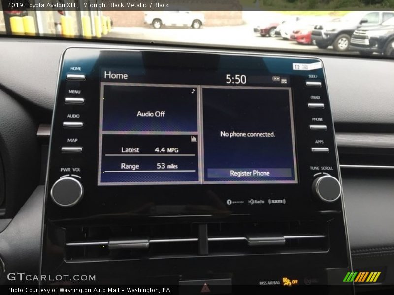 Midnight Black Metallic / Black 2019 Toyota Avalon XLE