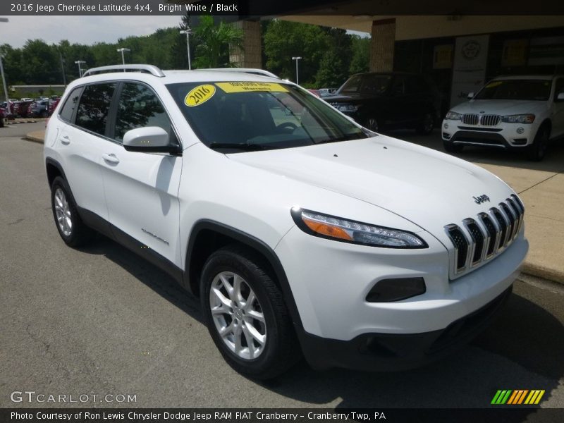 Bright White / Black 2016 Jeep Cherokee Latitude 4x4