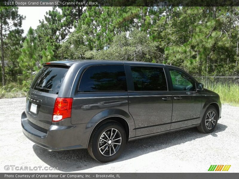 Granite Pearl / Black 2018 Dodge Grand Caravan SE