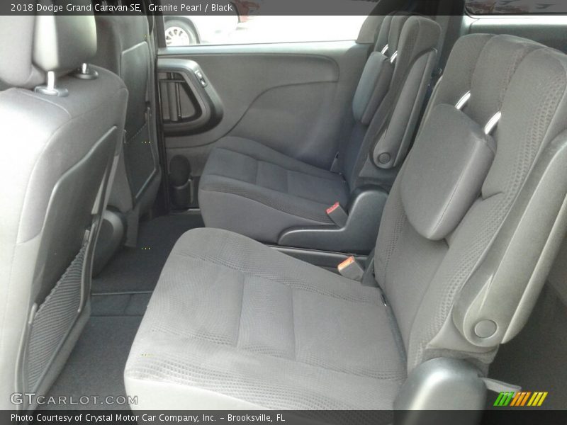 Granite Pearl / Black 2018 Dodge Grand Caravan SE