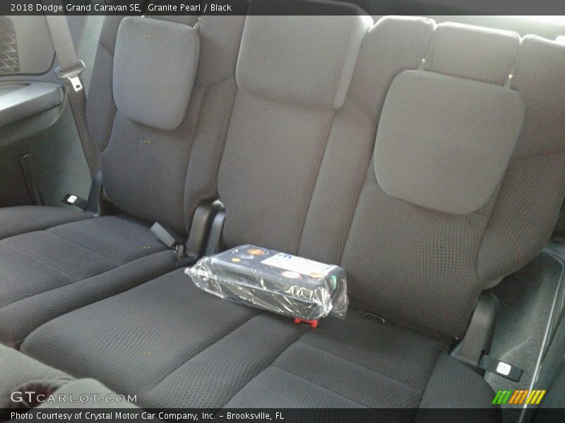 Granite Pearl / Black 2018 Dodge Grand Caravan SE