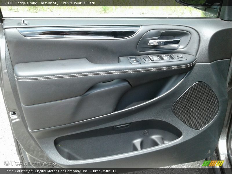 Granite Pearl / Black 2018 Dodge Grand Caravan SE
