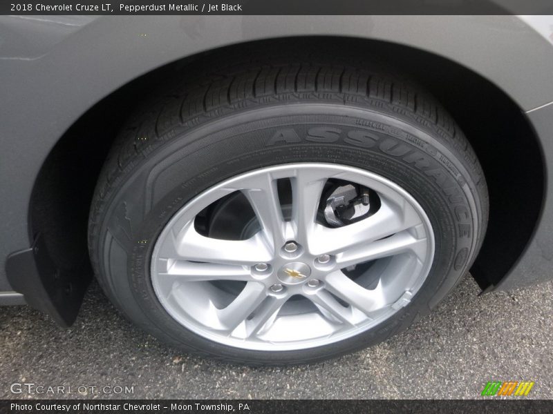 Pepperdust Metallic / Jet Black 2018 Chevrolet Cruze LT