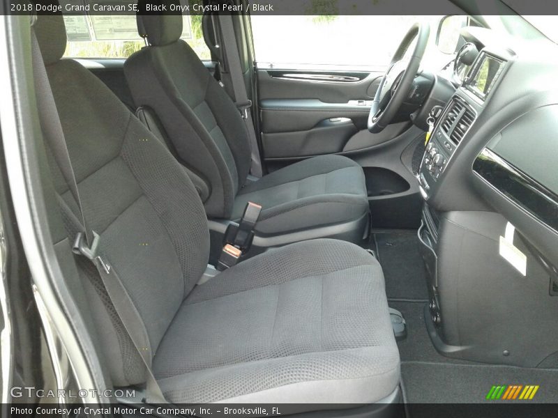 Black Onyx Crystal Pearl / Black 2018 Dodge Grand Caravan SE