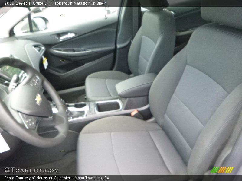Pepperdust Metallic / Jet Black 2018 Chevrolet Cruze LT