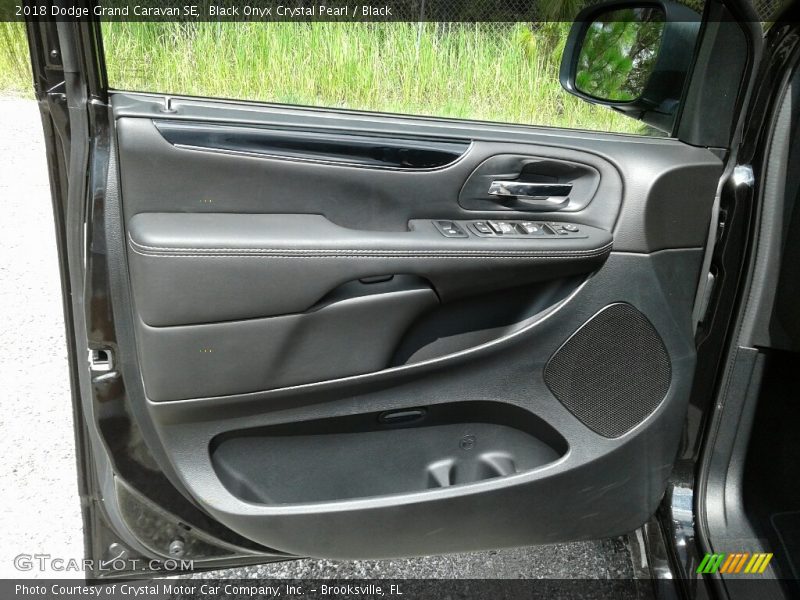 Black Onyx Crystal Pearl / Black 2018 Dodge Grand Caravan SE