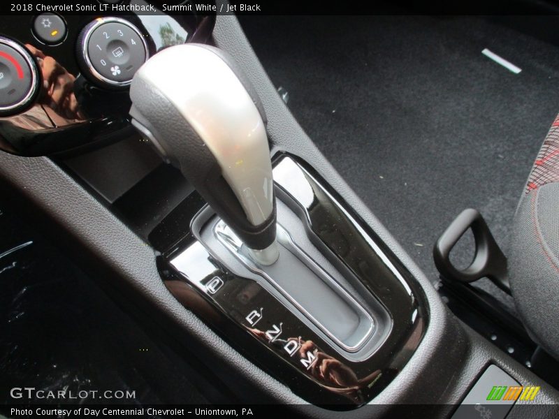 Summit White / Jet Black 2018 Chevrolet Sonic LT Hatchback