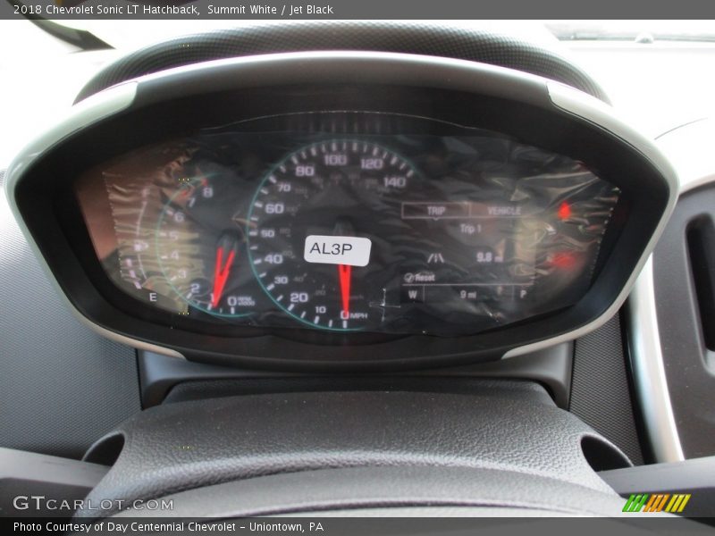 Summit White / Jet Black 2018 Chevrolet Sonic LT Hatchback