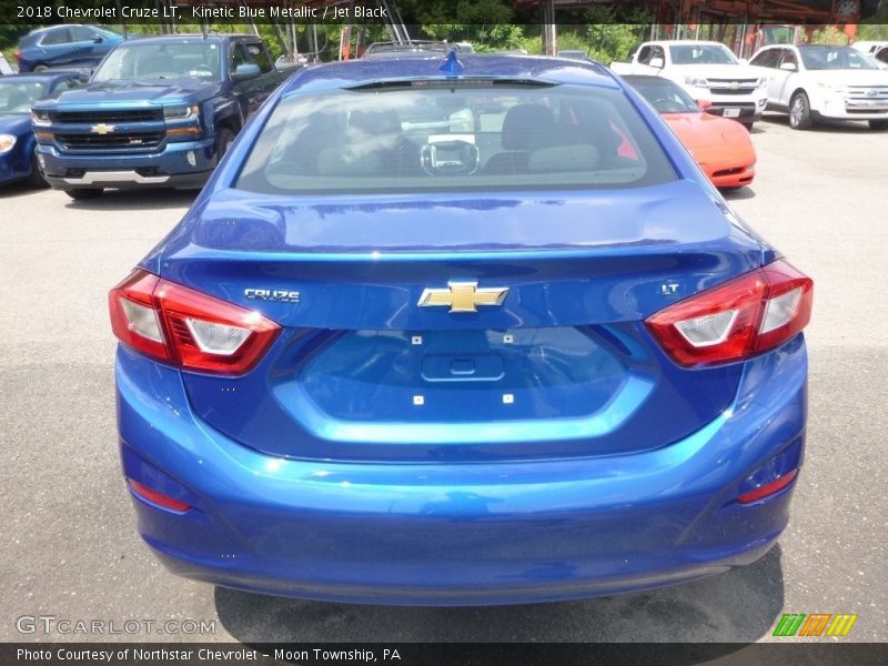 Kinetic Blue Metallic / Jet Black 2018 Chevrolet Cruze LT