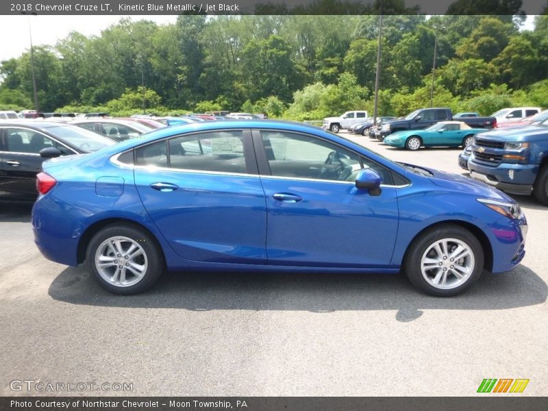 Kinetic Blue Metallic / Jet Black 2018 Chevrolet Cruze LT