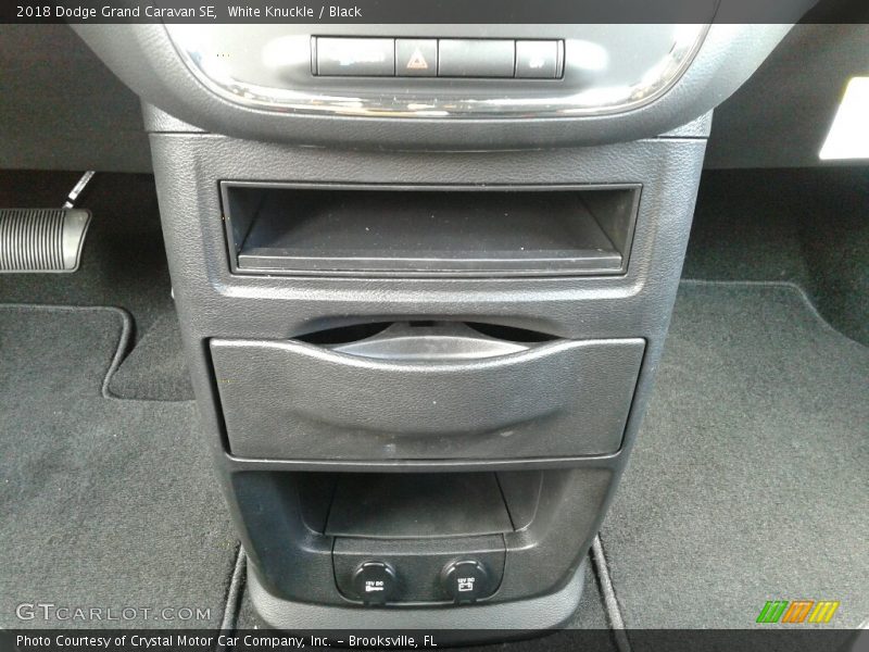 White Knuckle / Black 2018 Dodge Grand Caravan SE