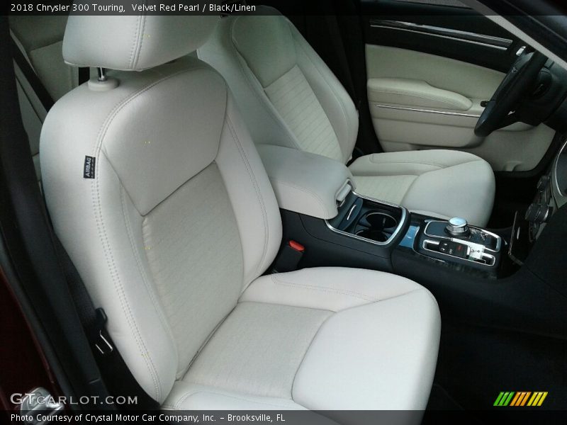 Velvet Red Pearl / Black/Linen 2018 Chrysler 300 Touring