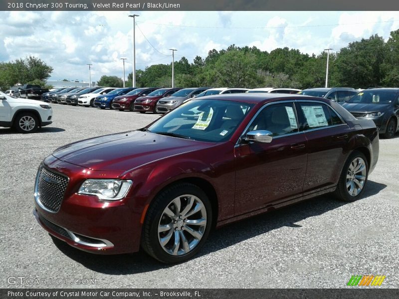 Velvet Red Pearl / Black/Linen 2018 Chrysler 300 Touring