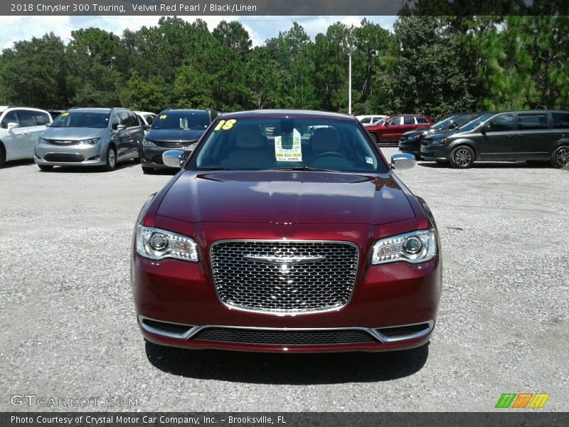 Velvet Red Pearl / Black/Linen 2018 Chrysler 300 Touring