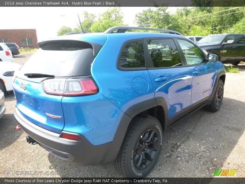 Hydro Blue Pearl / Black 2019 Jeep Cherokee Trailhawk 4x4