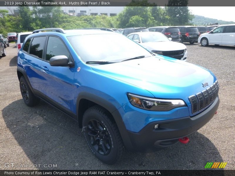 Hydro Blue Pearl / Black 2019 Jeep Cherokee Trailhawk 4x4