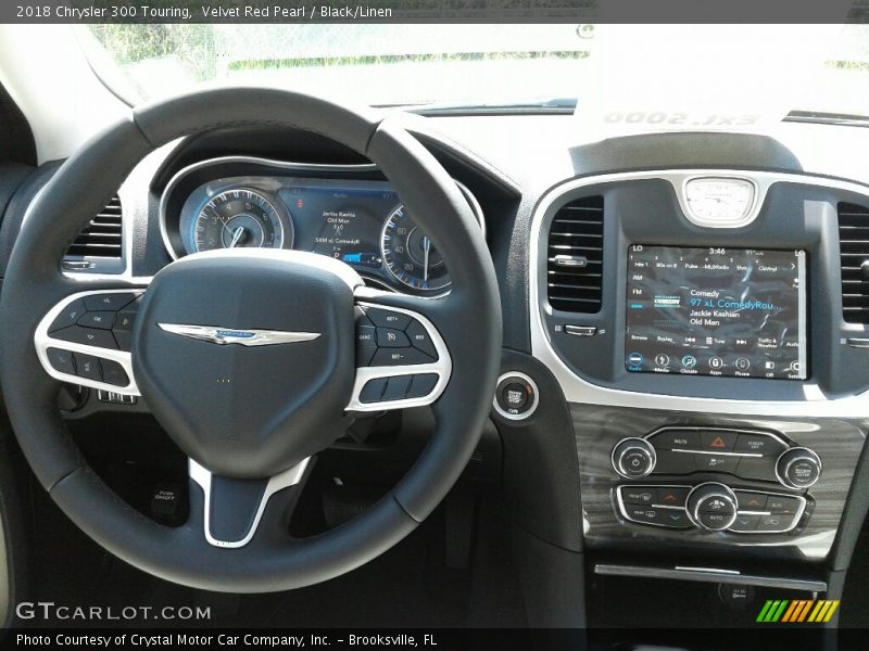 Velvet Red Pearl / Black/Linen 2018 Chrysler 300 Touring